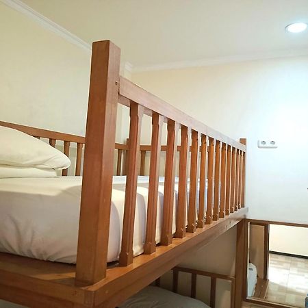 Java Capsule Hotel Malang Esterno foto