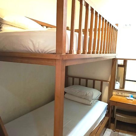 Java Capsule Hotel Malang Esterno foto