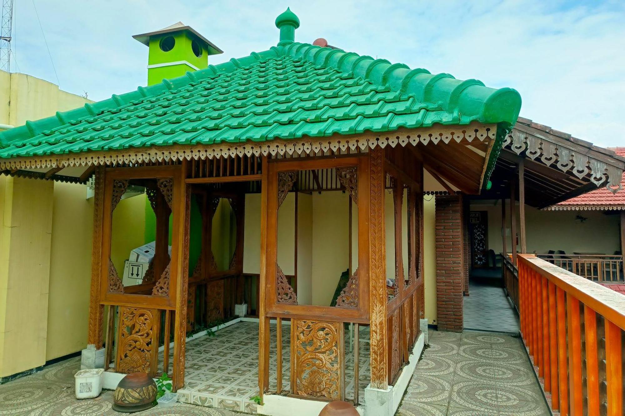 Java Capsule Hotel Malang Esterno foto